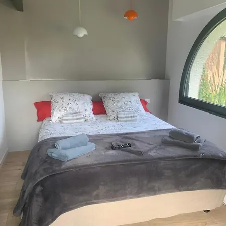 37 Bed & Breakfast